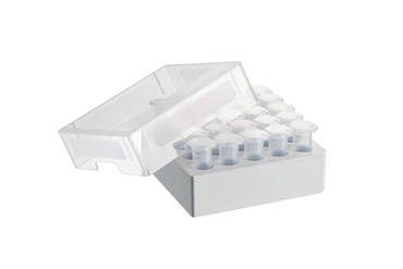 艾本德儲存盒 5 × 5, 可放置 25  個試管，5  mL，4  件，高 64  mm，2.5  英寸，聚丙烯材料，可耐受最低 -86  °C，可高溫高壓滅菌，帶蓋子并具有數(shù)字字母標(biāo)識