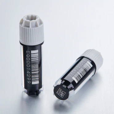 艾本德Eppendorf CryoStorage Vial, 2.0 mL, 不含 DNase、RNase、人類 DNA 和內(nèi)毒素；外螺紋，預(yù)先加蓋灰色管蓋，帶 2D SafeCode (DataMa